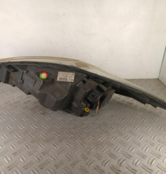 Optique avant principal droit (feux)(phare) FORD FIESTA 6