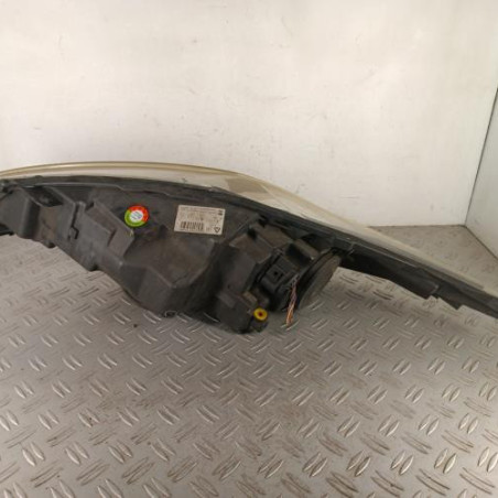Optique avant principal droit (feux)(phare) FORD FIESTA 6