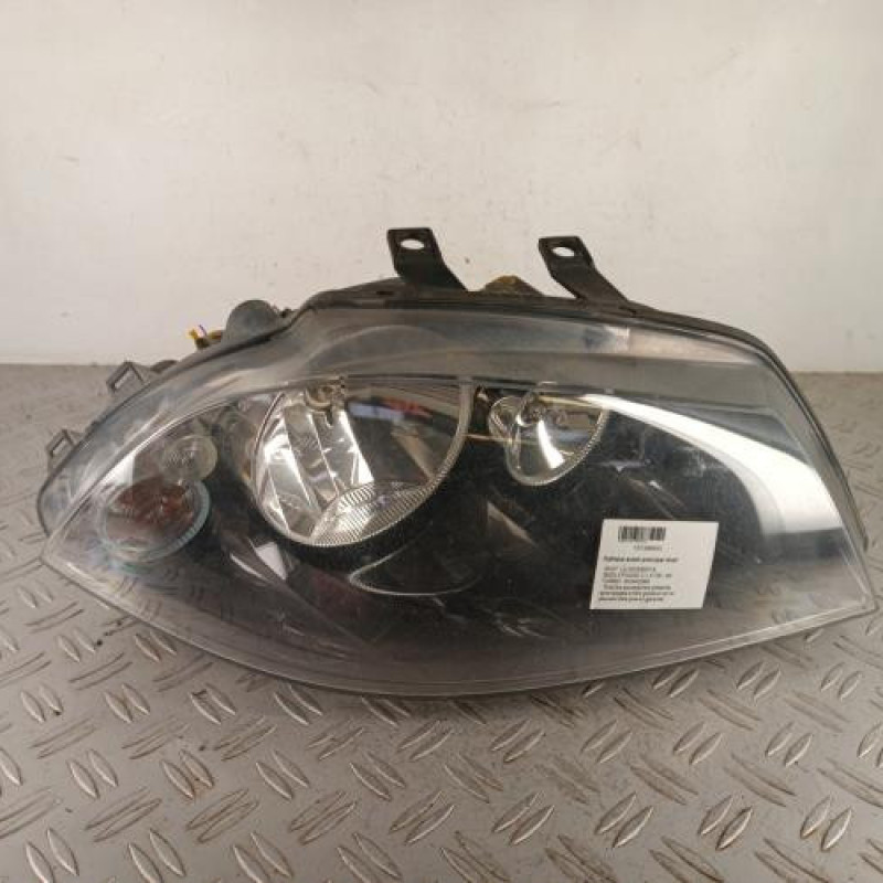 Optique avant principal droit (feux)(phare) SEAT IBIZA 3
