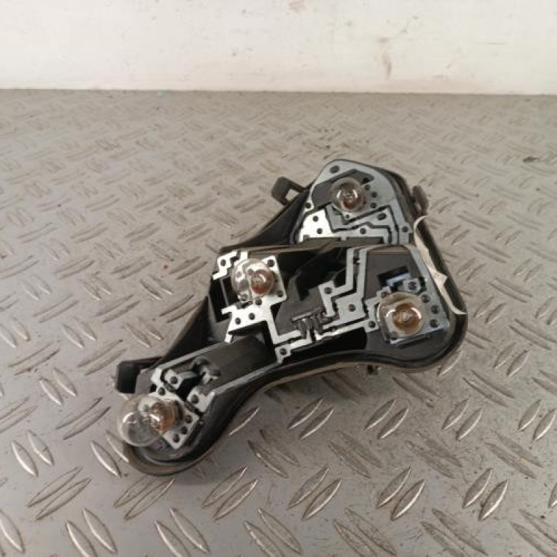 Platine feu arriere droit PEUGEOT 308 1