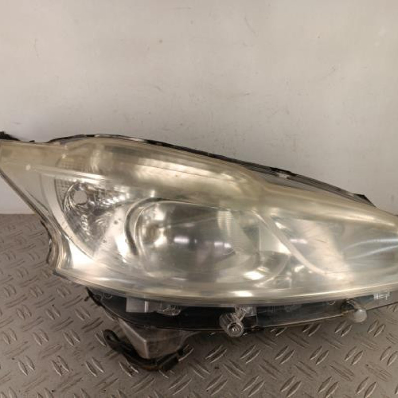 Optique avant principal droit (feux)(phare) PEUGEOT 208 1