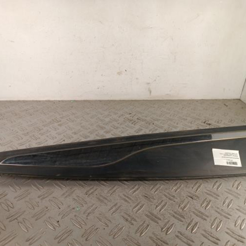 Baguette de porte arriere gauche  RENAULT CLIO 4