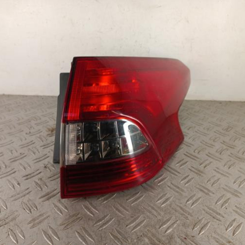 Feu arriere principal droit (feux) CITROEN C5 2 Feu arriere principal droit (feux) CITROEN C5 2