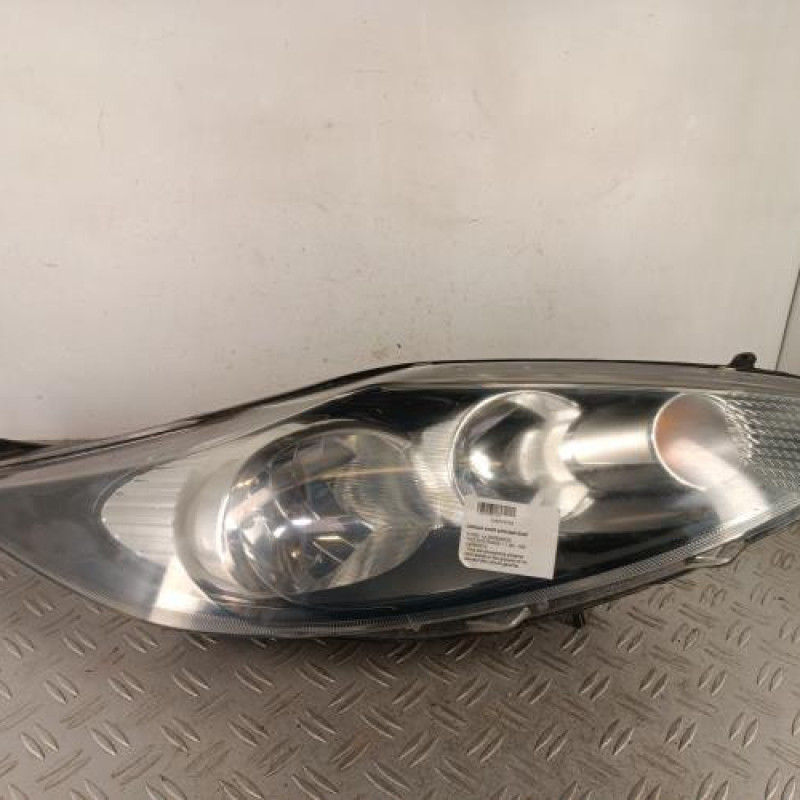 Optique avant principal droit (feux)(phare) FORD FIESTA 6
