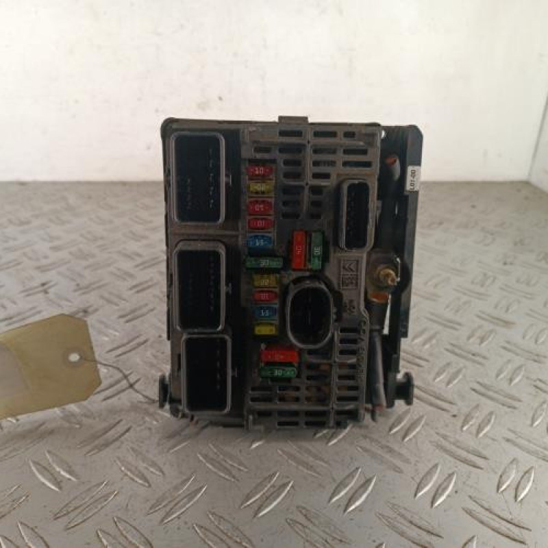 Boitier servitude moteur (BSM) PEUGEOT 407