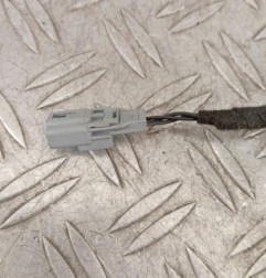 Attache ceinture arriere gauche RENAULT CLIO 4 Photo n°4