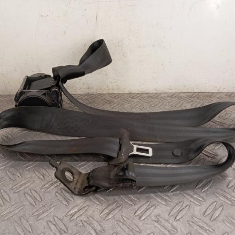 Ceinture arriere droit RENAULT CLIO 4 Ceinture arriere droit RENAULT CLIO 4