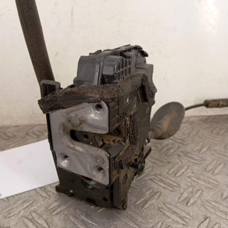 Serrure arriere gauche RENAULT CLIO 4 Serrure arriere gauche RENAULT CLIO 4