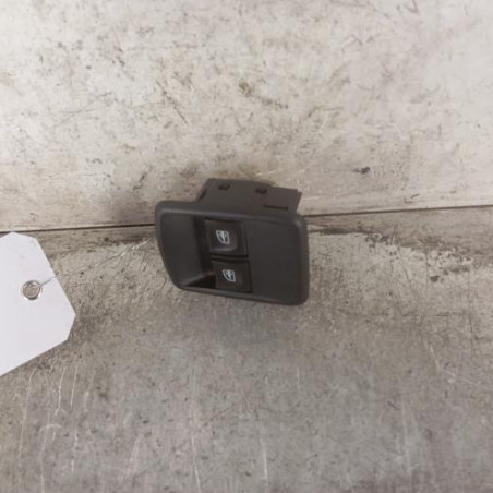 Interrupteur de leve vitre avant gauche FIAT TALENTO Photo n°1