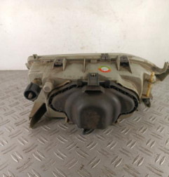 Optique avant principal gauche (feux)(phare) RENAULT R19