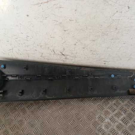 Baguette de porte avant gauche RENAULT CAPTUR 1