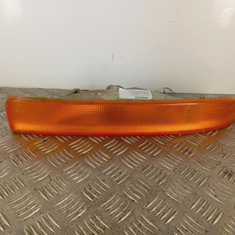 Optique avant secondaire droit (feux)(clignotant) RENAULT MASTER 2