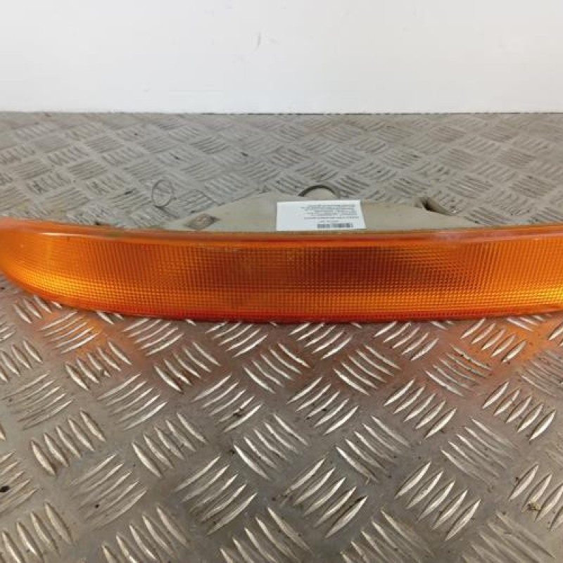 Optique avant secondaire gauche (feux)(clignotant) RENAULT MASTER 2