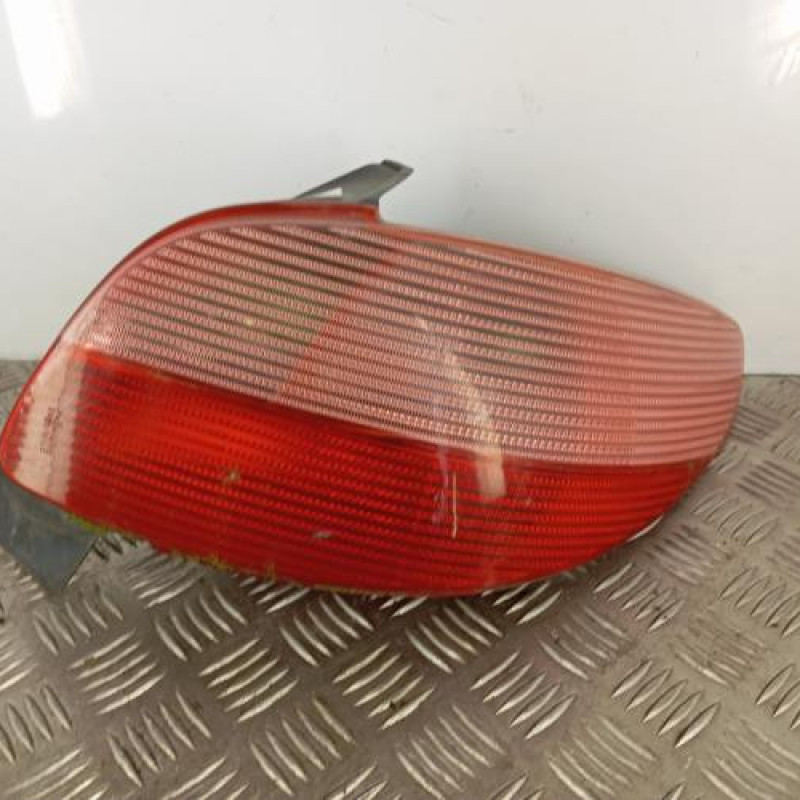Feu arriere principal droit (feux) PEUGEOT 206