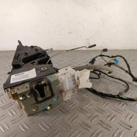Serrure avant droit MERCEDES CLASSE A 169