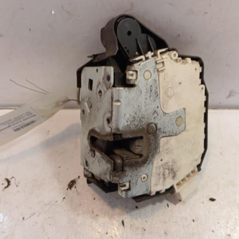 Serrure avant gauche MINI MINI 1 R50/R53 Serrure avant gauche MINI MINI 1 R50/R53