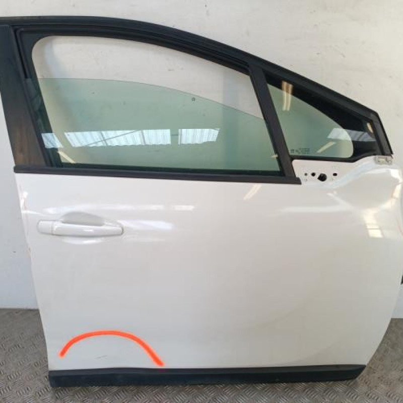 Porte avant droit PEUGEOT 2008 1