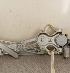 Leve vitre electrique avant droit TOYOTA YARIS 3 Photo n°1