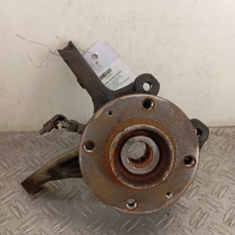 Moyeu avant droit PEUGEOT 2008 2 Moyeu avant droit PEUGEOT 2008 2