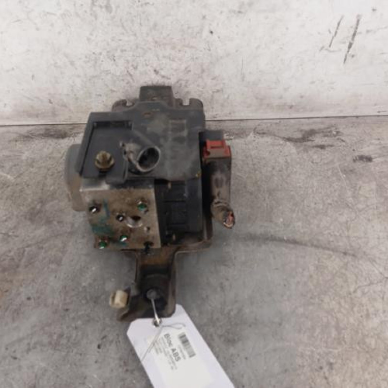 Bloc ABS (freins anti-blocage) RENAULT CLIO 2 Bloc ABS (freins anti-blocage) RENAULT CLIO 2