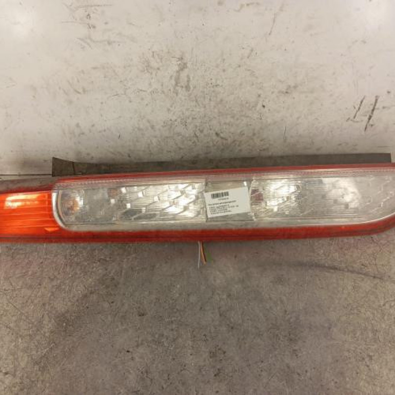 Feu arriere principal gauche (feux) FORD FOCUS 2