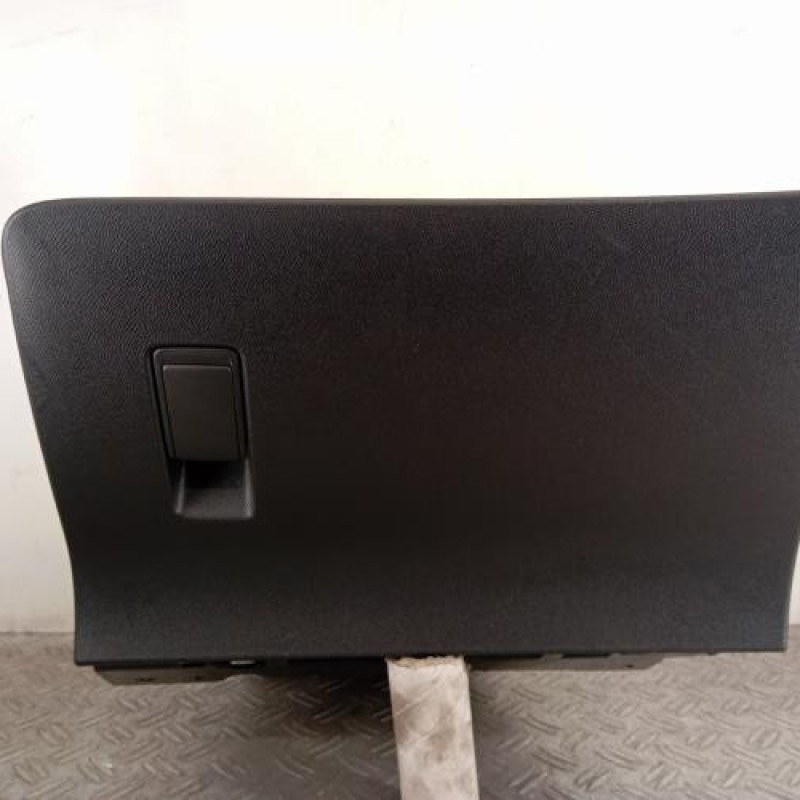 Boite a gants PEUGEOT 2008 2