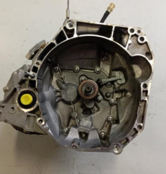 Boite de vitesses RENAULT CLIO 4 Photo n°1
