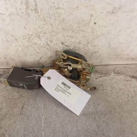 Serrure avant droit OPEL CORSA B Photo n°1