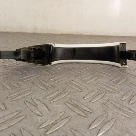 Poignee porte avant gauche PEUGEOT 2008 2