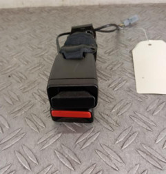 Attache ceinture arriere gauche RENAULT CLIO 4 Photo n°1