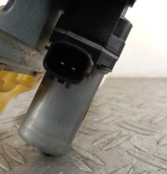 Leve vitre electrique arriere droit RENAULT CLIO 4 Photo n°3