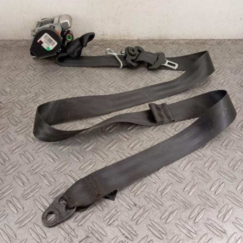 Ceinture avant droit FORD FOCUS 3 Ceinture avant droit FORD FOCUS 3