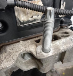 Moteur FORD FOCUS 3 Photo n°4