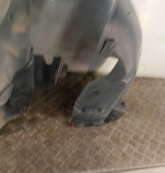 Pare boue avant gauche CITROEN C4 PICASSO 1 Photo n°3