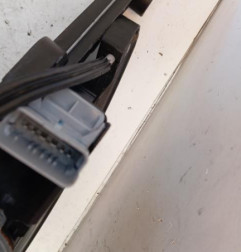 Leve vitre electrique avant droit OPEL CORSA F Photo n°3