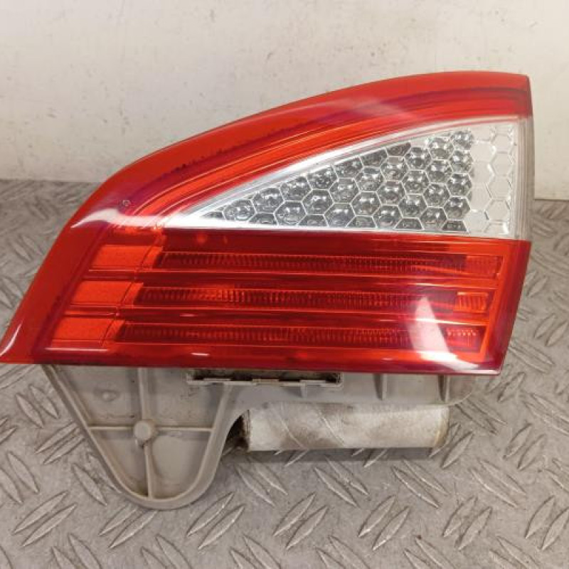Feu arriere secondaire droit (feux) FORD MONDEO 3