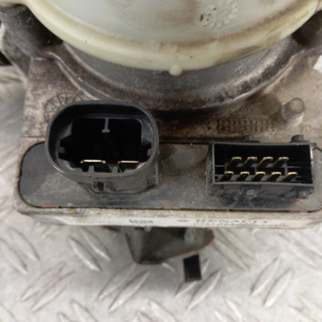 Pompe de direction DACIA DUSTER 1