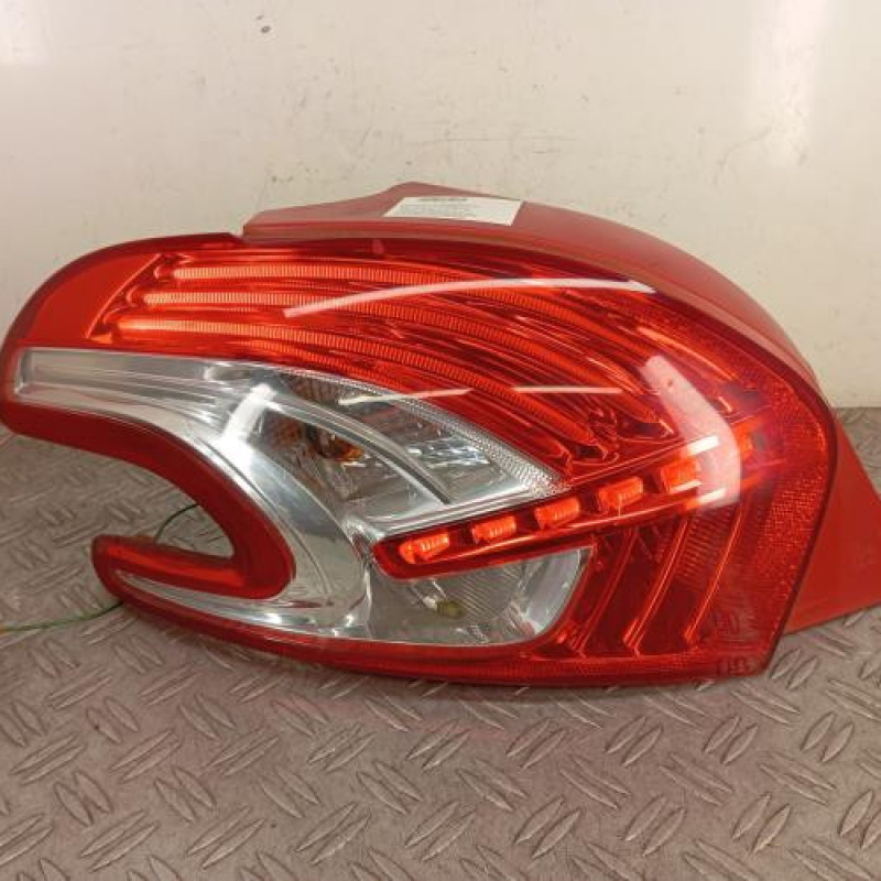 Feu arriere principal gauche (feux) PEUGEOT 208 1