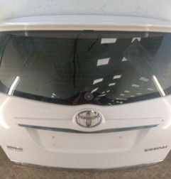 Malle/Hayon arriere TOYOTA VERSO Photo n°1