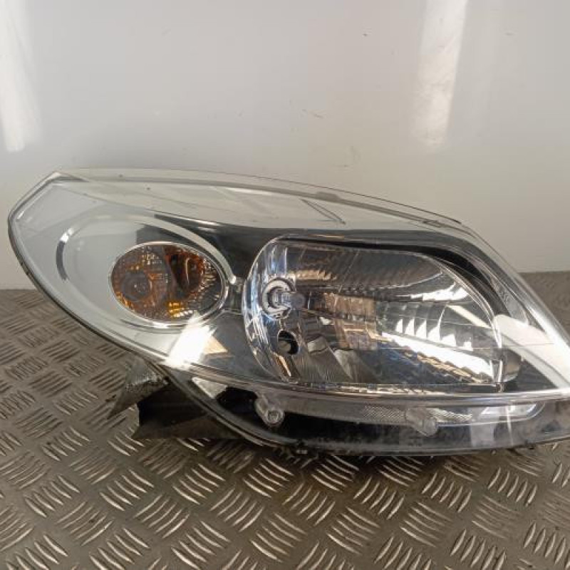 Optique avant principal droit (feux)(phare) DACIA SANDERO 1