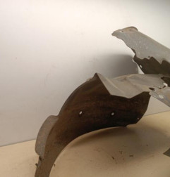Pare boue avant droit RENAULT SCENIC 2