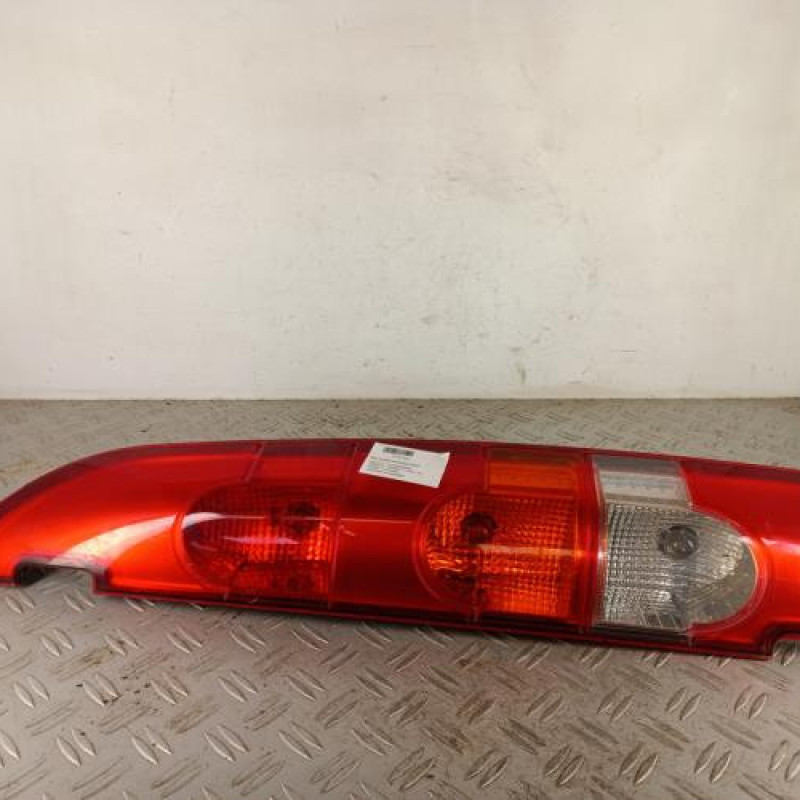 Feu arriere principal droit (feux) RENAULT KANGOO 1 Feu arriere principal droit (feux) RENAULT KANGOO 1