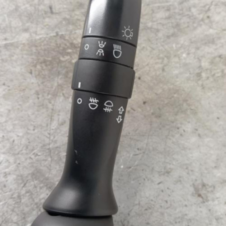 Commodo phare TOYOTA VERSO