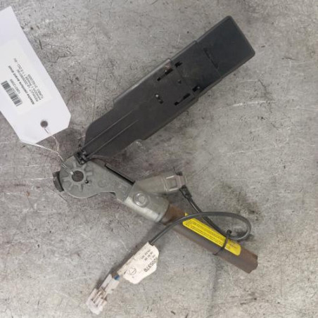 Attache ceinture avant droit RENAULT KANGOO 1 Photo n°1