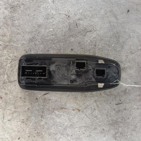Interrupteur de leve vitre avant gauche PEUGEOT 2008 1