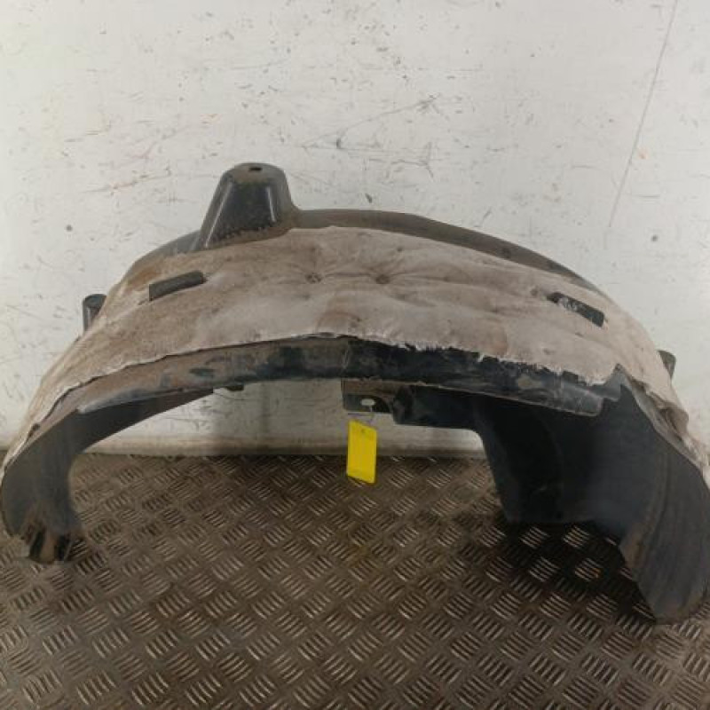 Pare boue arriere gauche PEUGEOT 2008 1