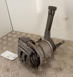 Pompe de direction PEUGEOT 308 1
