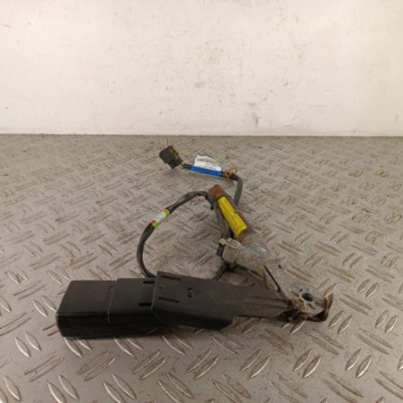 Attache ceinture avant droit RENAULT KANGOO 1