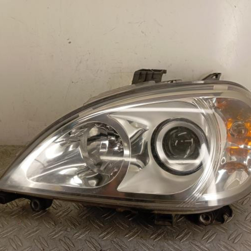 Optique avant principal gauche (feux)(phare) MERCEDES CLASSE M 163