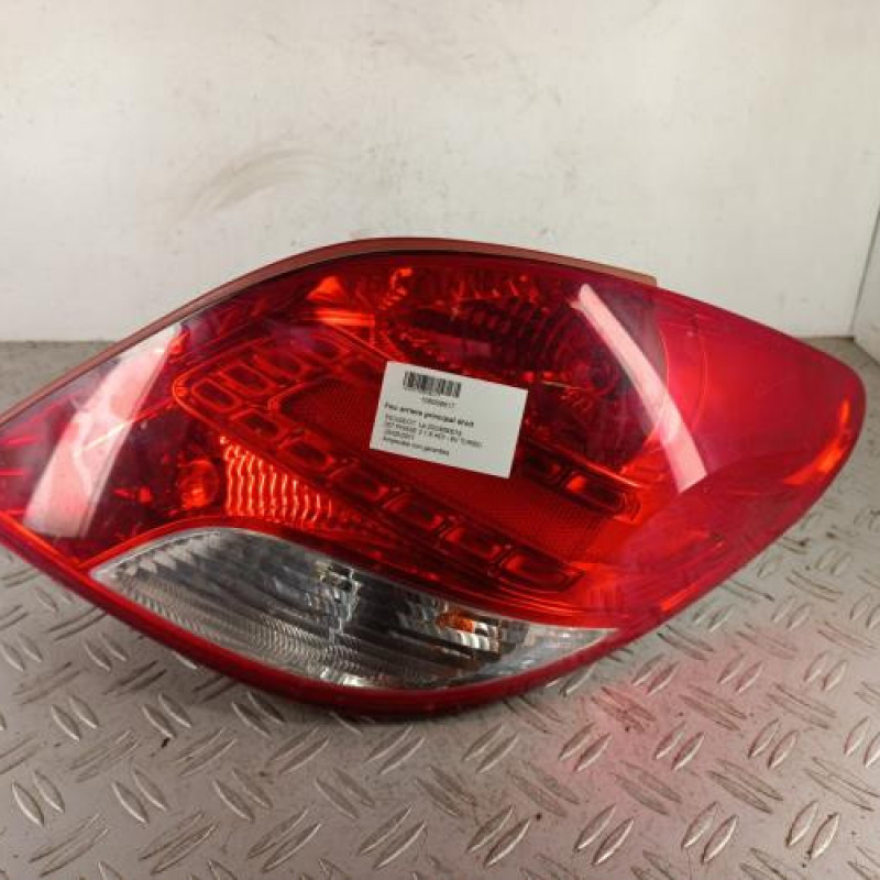 Feu arriere principal droit (feux) PEUGEOT 207 Feu arriere principal droit (feux) PEUGEOT 207